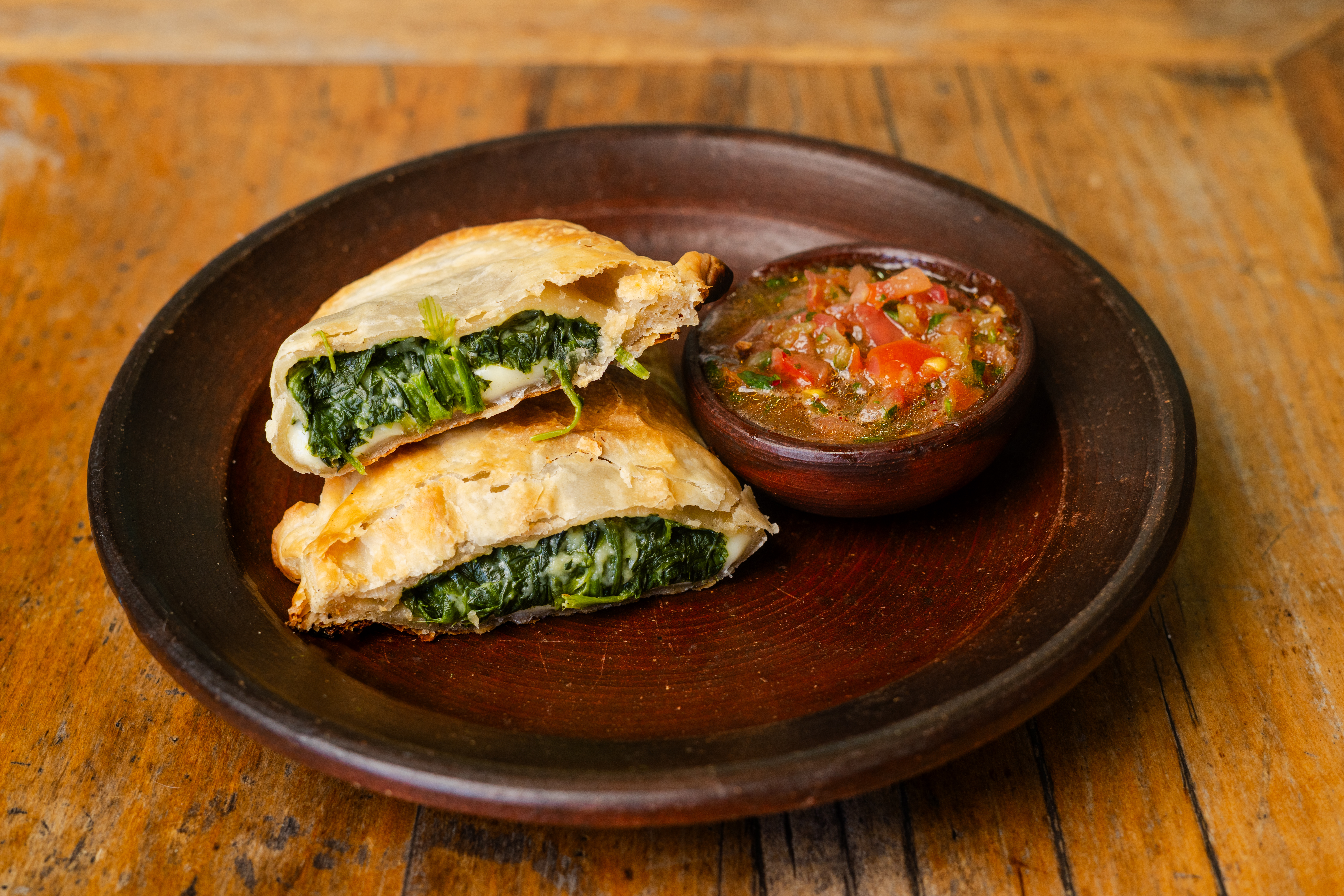 Empanada Espinaca a la Crema Queso